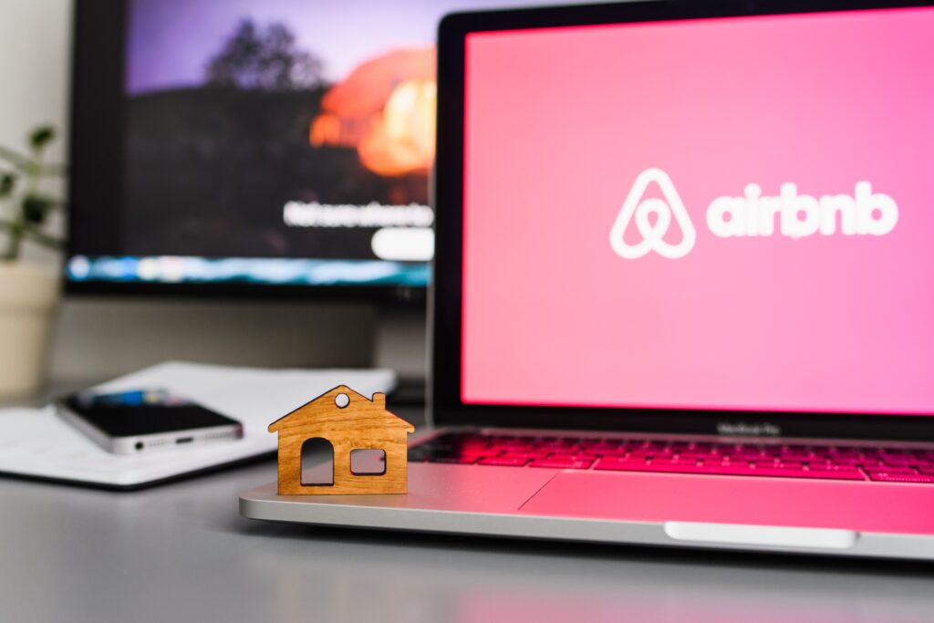 Comment lancer une entreprise Airbnb sans dépenser un centime ni posséder de propriété